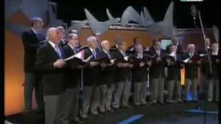 Coro Santiaguín - Mocina dame un besín (TPA)