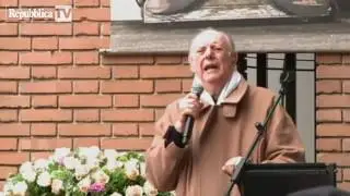 Funerali Rame, Dario Fo recita per Franca
