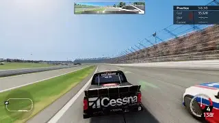 NASCAR Heat 5 why has pace car in this lap at indianpolis oval and into the pits