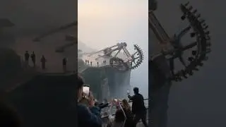 🙈I faint! Cliff ride disaster - the pendulum tumbled down! #shorts #accident #pendulum #cliff