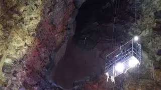 Going inside a volcano's magma chamber