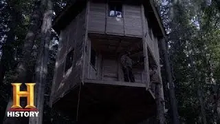 The Woodsmen: Aza's Rotating Tree House (S1, E8) | History