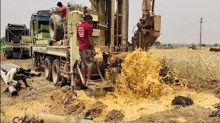 Borewell drilling From Village | पीली मिट्टी मे 10hp मोटर का पानी गांव पूरेना | Guru Tubewell World