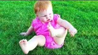 Baby Outdoor Fails Video 😛 😜 😝 Top Funny Babies Outdoor Moments 👉🏽 Funny Baby Video🧸