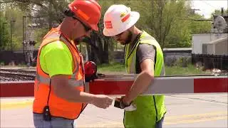 A Day with CN Signal Maintainers and Trains in Royal Oak, MI