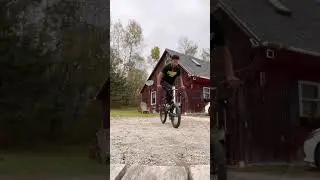 Working in Footjam tailwhips