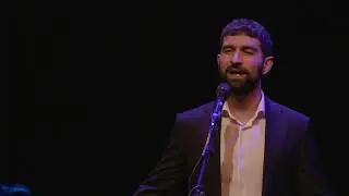 Sinan Eroglu zingt Brel