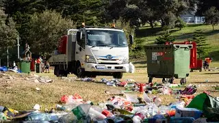 Bronte Beach Christmas Day party leaves trail of garbage