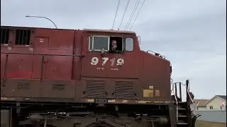 saw CP 9716 (horn show and friendly engineer)