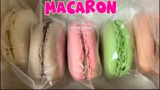 COLORFUL MACARONS