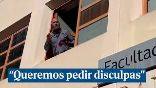 El momento en que el director de RRHH en RTVE anuncia la suspensi&oacute;n del examen de oposici&oacute;n