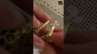 18K Gold VS 10K Gold Color Hues Visual Demonstration