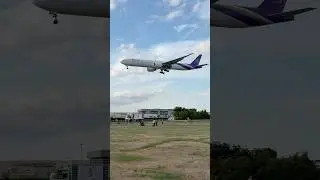 Thai Airways Boeing 777-300ER ✈️ #boeing #aviation #landing