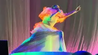 Kesha - Eat The Acid (Live) 4K