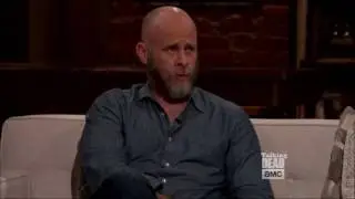Talking Dead (Fear) -  Dave Erickson on the book Nick is reading