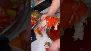 #seafood #lobstering #freshlobster #lobster #food #seafoodboil #crab #food #cooking