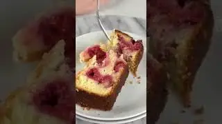 Raspberry Lemon Loaf Cake I Confessions of a Baking Queen #baking #raspberry #lemon #loafcake
