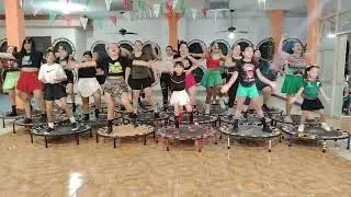 Mes patrio - una de nuestras coreografías. Cielito Lindo 💚🤍❤️ en jumping love