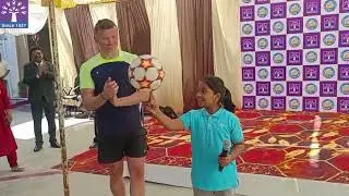 world's top freestyle footballer Jamie Knight in Podar International School Amravati.