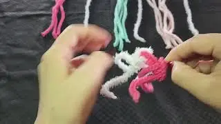 How to tie the bows. ((No sound)) 🙃