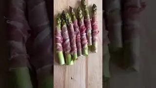 Try our prosciutto asparagus, an easy appetizer & ready in just 10 minutes with @ontarioporkrecipes