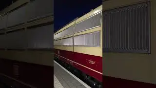 BR 103 113 Kultlok Details IC Sonderzug Konstanzer Bahnhof am Bahnsteig auf Gleis 2 Abends BR103 E03