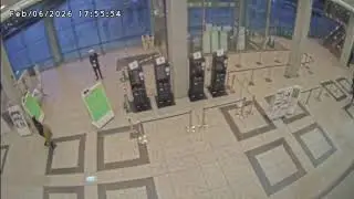 広島平和記念資料館東館1階の混雑状況
