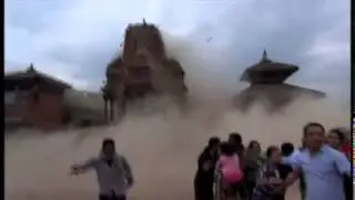The moment ancient temples in the Nepalese town of Bhaktapur were destroyed by NepalEarthquake‬