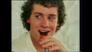 Cherry Ripe Ad from 1980