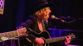 ZZ Ward - Love 3X (101.9 KINK)