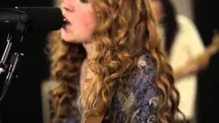 The Emma Moseley Band Performs 