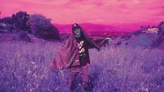 P R A Y