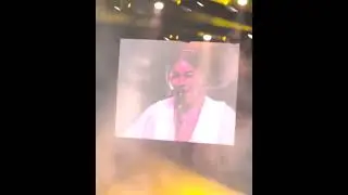 ASA performs IDG with wizkid, Jailer, Fire on the mountain at the Royal Albert Hall in London.