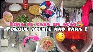 #ROTINA DO LAR | MORANGO DO AMOR E BOM BOM DE MORANGO🍓| FAXINA NA SALA + ALMOÇO | LAVEI MUITA ROUPA 