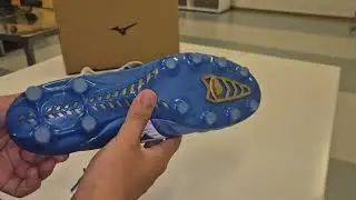 [VN] So s&aacute;nh Mizuno Monarcida Neo 3 Pro vs Select