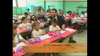 Il primo giorno di scuola per i bambini di prima elementare della 