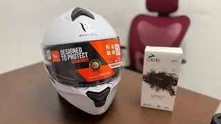 Montage de l'intercom Cardo Spirit sur un casque MT Genesis