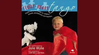 Teddy Bears Love to Tango
