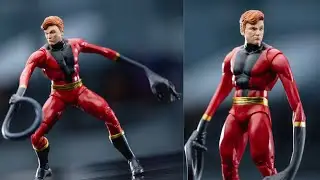 Новые фигурки Человека-Эластика из комиксов DC от McFarlane Toys в руках (фотографии предоставлен...