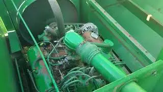 Oliver 7300 Combine Engine Running
