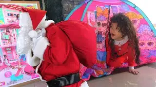 ESPIANDO A SANTA CLAUS - SARAYU