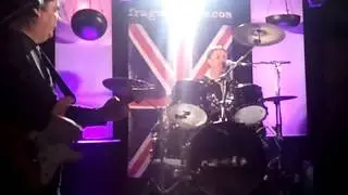 engelse band Fragment Live- een liedje ja hahah