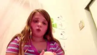 My hamster puddin and Afew facts about her and handling hamsters, socializing and all that!