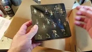 Unboxing the Dwarven Forge Townsfolk Minis - D&D, Pathfinder, Miniatures