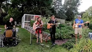 Truckin' - acoustic Grateful Dead cover - Dead to the Core