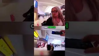 Liv Morgan Airport Autograph Appeal #livmorgan #livmorganwwe #wwe #wweraw #livdom