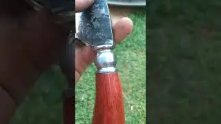 pequeno resumo de uma faca forjada