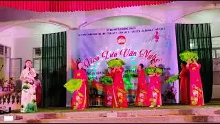 Lời ca dâng Bác (Trọng Loan) - Lệ Hằng (CLB VN Bí Trung 2).