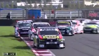 V8ST Pukekohe 2014 Race 3 Start Heimgartner Off