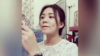 When you don't want to ruin your lipstick while eating. Hahaha.